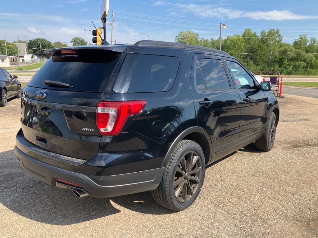 2018 Ford Explorer Image 3