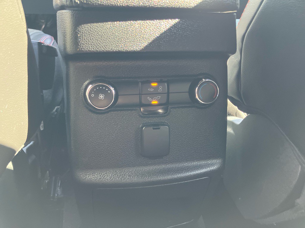 2018 Ford Explorer Image 8