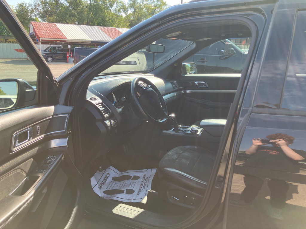2018 Ford Explorer Image 11