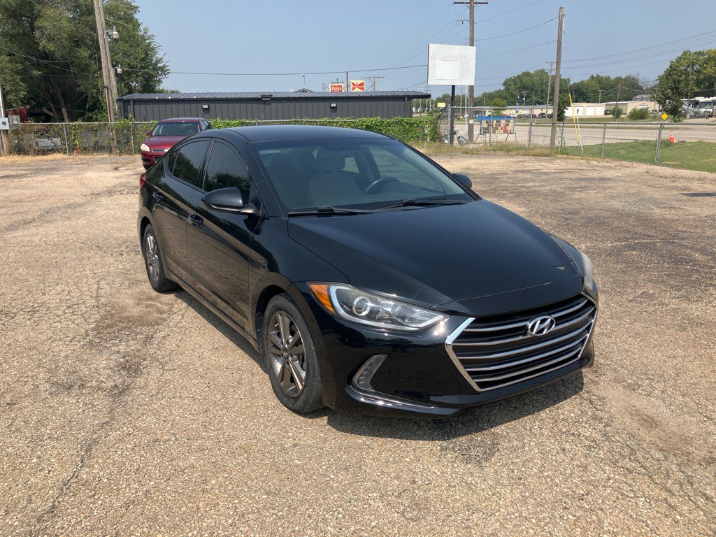 2017 Hyundai Elantra Image 4