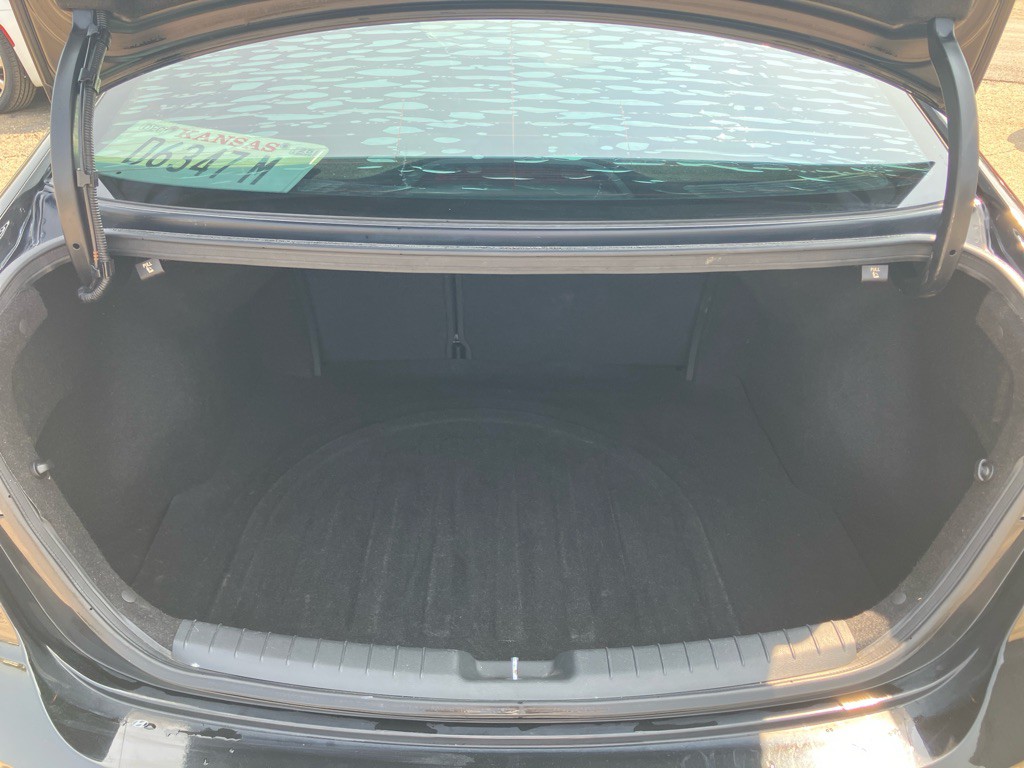 2017 Hyundai Elantra Image 6