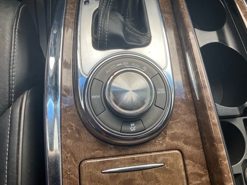 2016 INFINITI QX80 Image 14