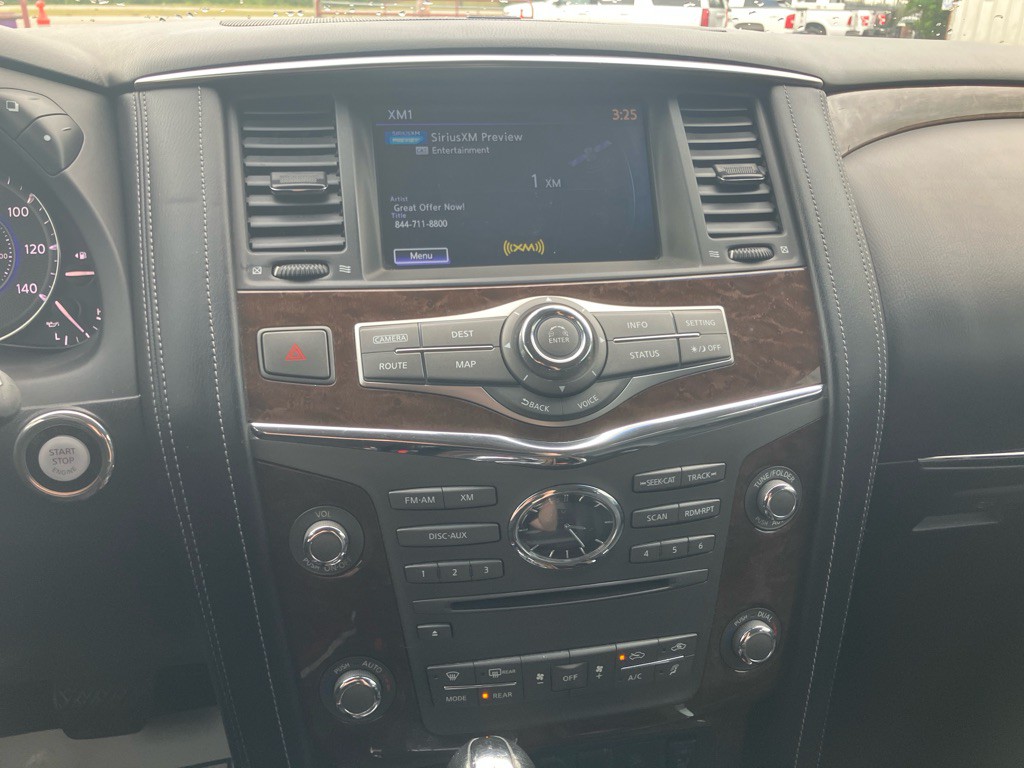 2016 INFINITI QX80 Image 16