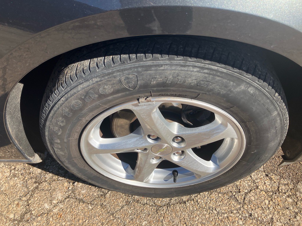 2017 Chevrolet Malibu Image 16