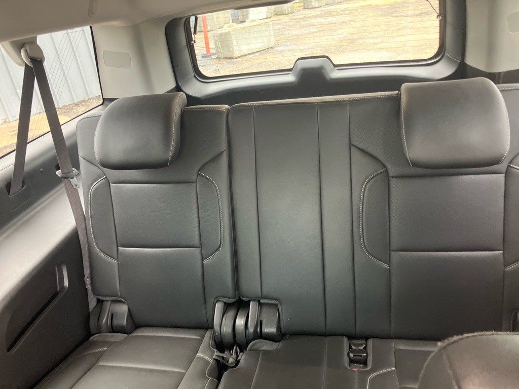 2018 Chevrolet Suburban Image 10