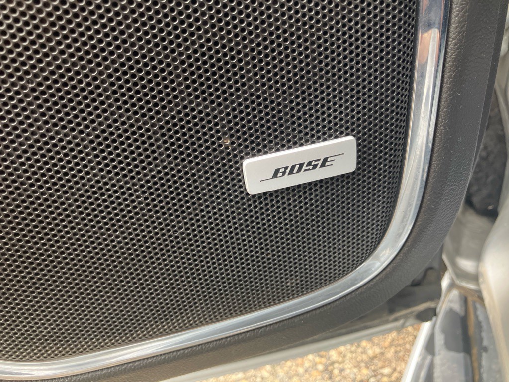 2018 Chevrolet Suburban Image 12