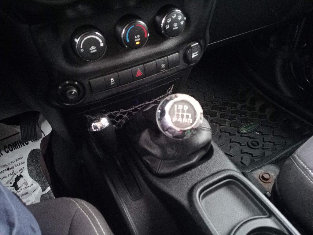 2013 Jeep Wrangler Unlimited Image 13