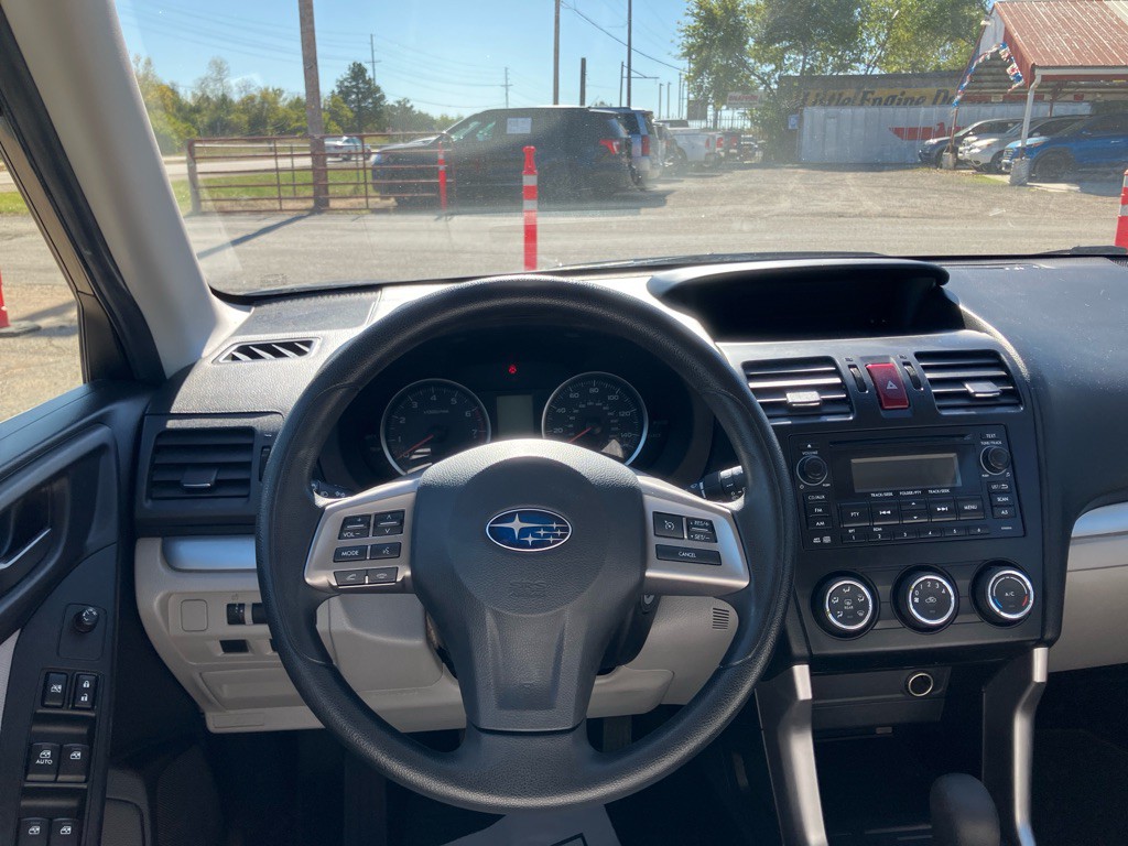 2014 Subaru Forester Image 8