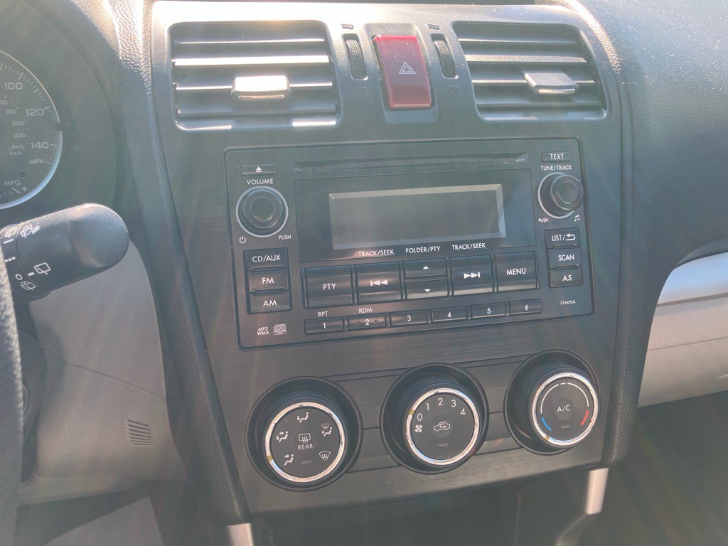 2014 Subaru Forester Image 13