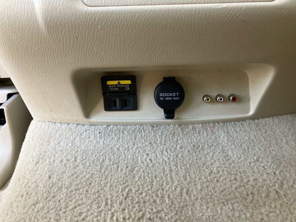 2015 INFINITI QX80 Image 18