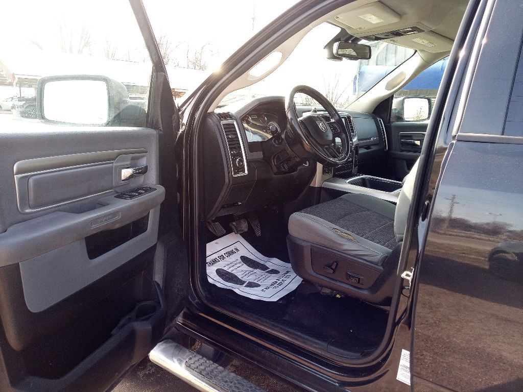 2017 RAM 1500 Image 11