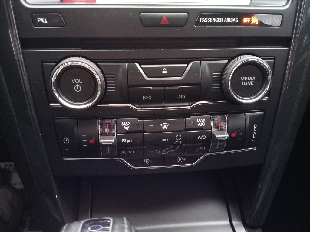 2018 Ford Explorer Image 13