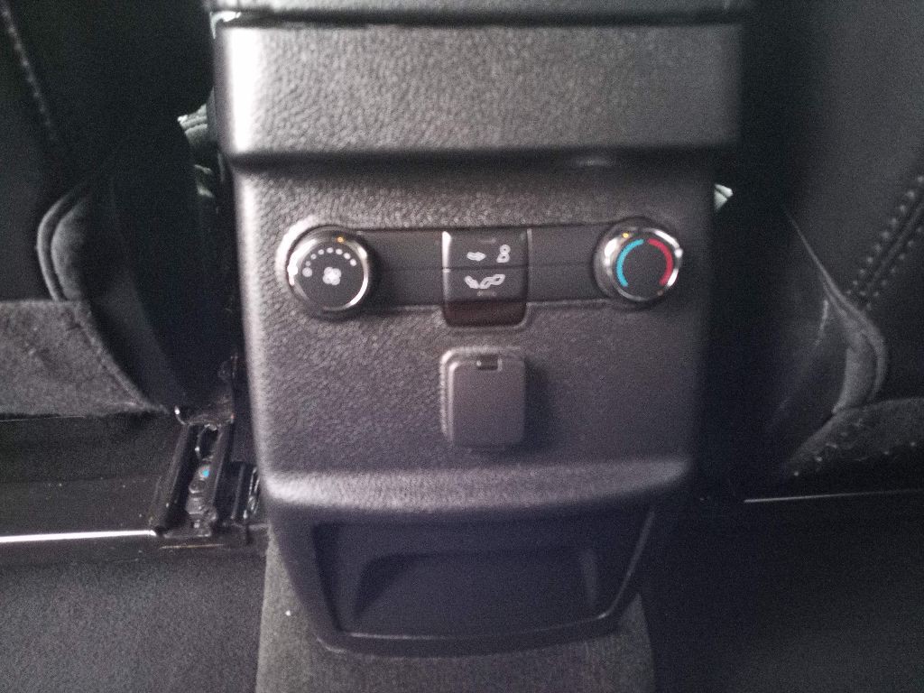 2018 Ford Explorer Image 9