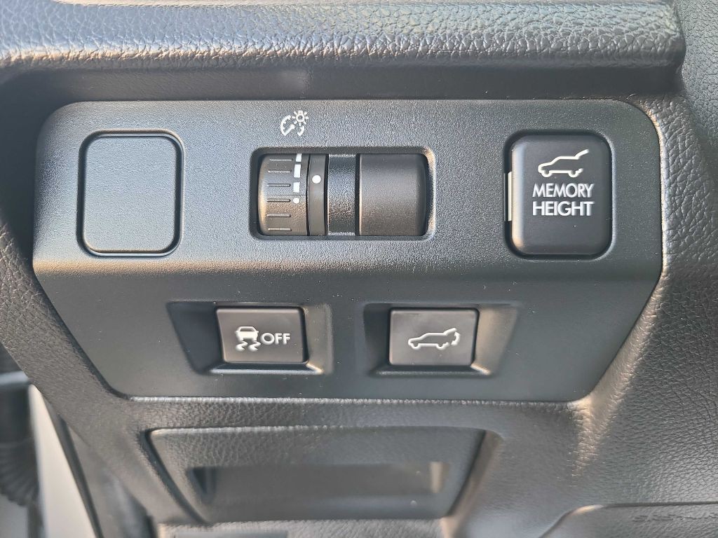 2015 Subaru Forester Image 16
