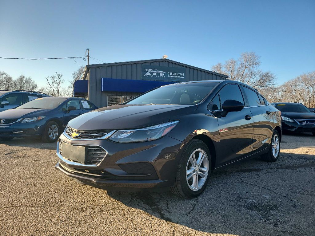 2017 Chevrolet Cruze Image 1