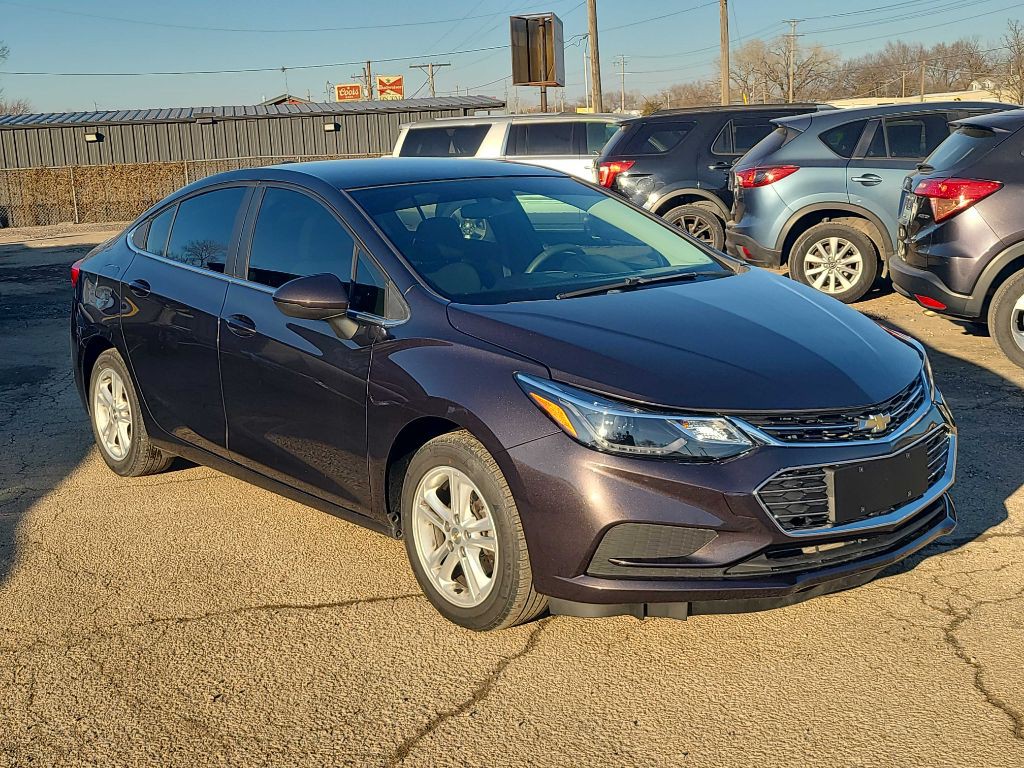 2017 Chevrolet Cruze Image 5