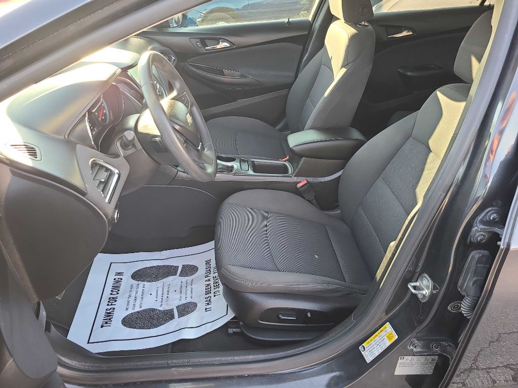 2017 Chevrolet Cruze Image 8