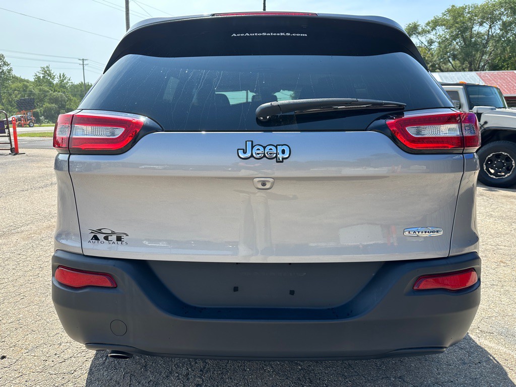 2018 Jeep Cherokee Image 4
