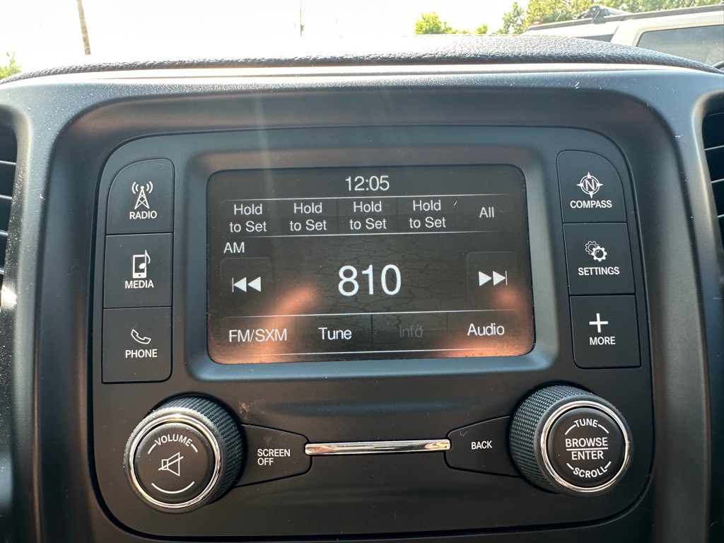 2018 Jeep Cherokee Image 14