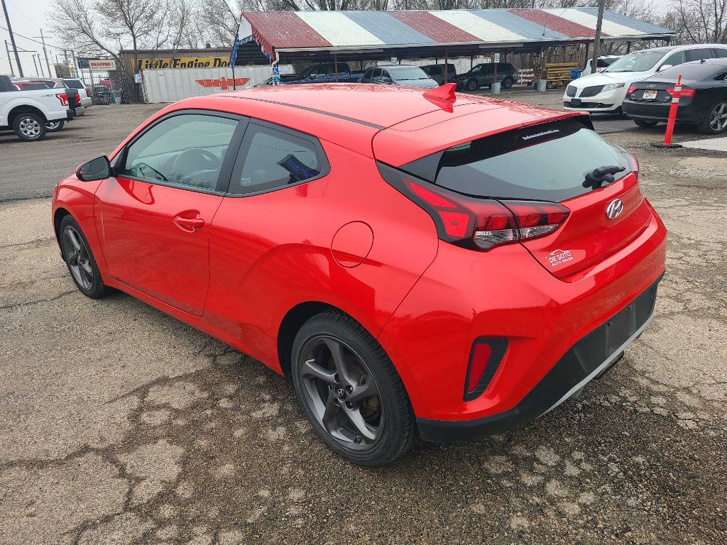 2020 Hyundai Veloster Image 6