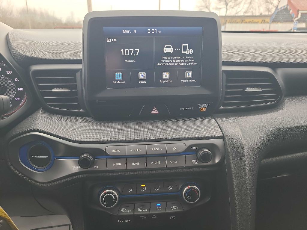 2020 Hyundai Veloster Image 12