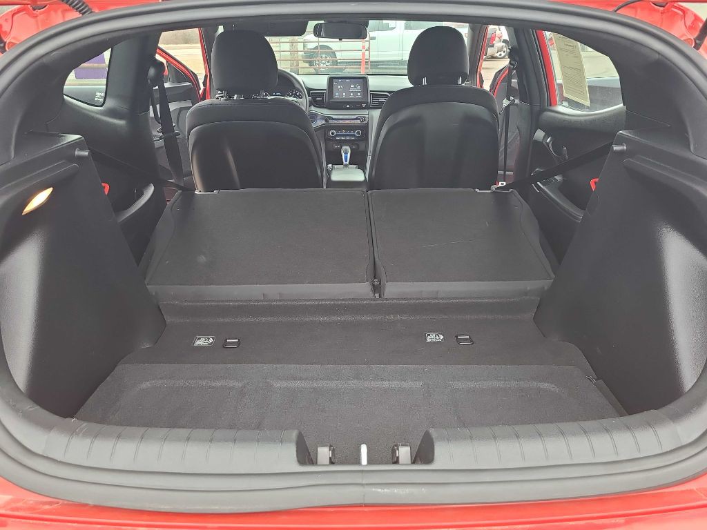 2020 Hyundai Veloster Image 17