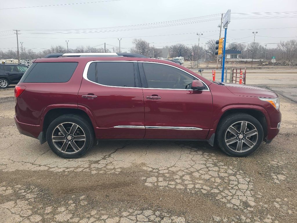 2018 GMC Acadia Image 2