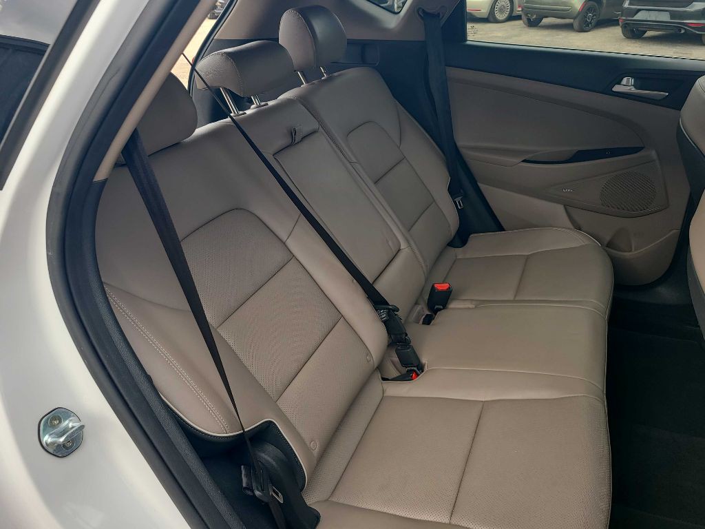 2019 Hyundai Tucson Image 18
