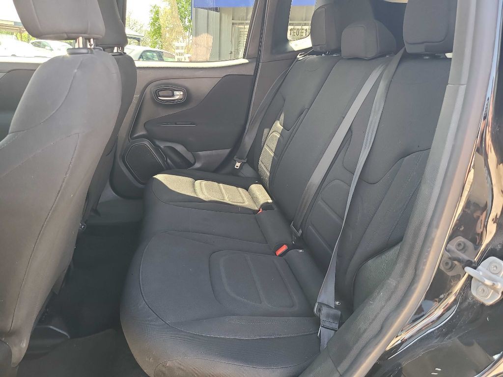 2019 Jeep Renegade Image 16