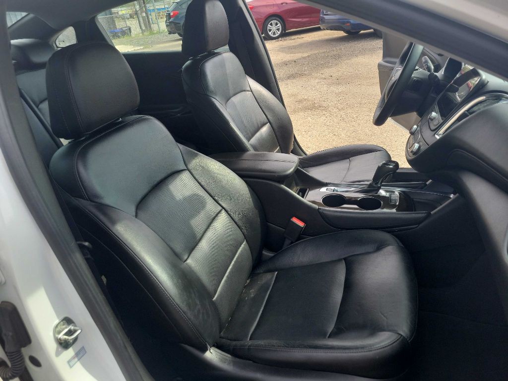 2017 Chevrolet Malibu Image 26