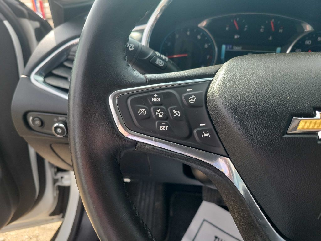 2017 Chevrolet Malibu Image 11