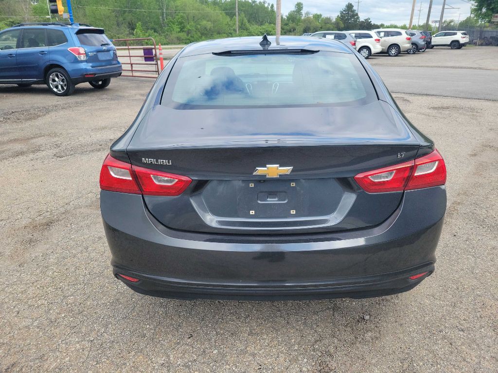 2018 Chevrolet Malibu Image 6