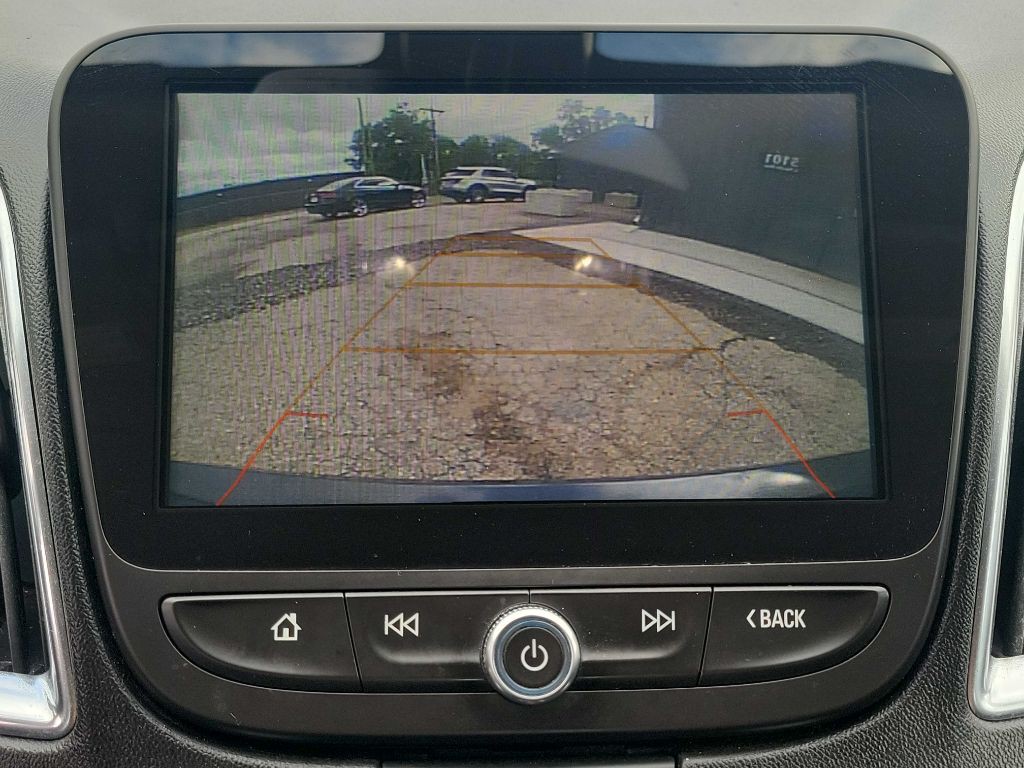 2018 Chevrolet Malibu Image 16