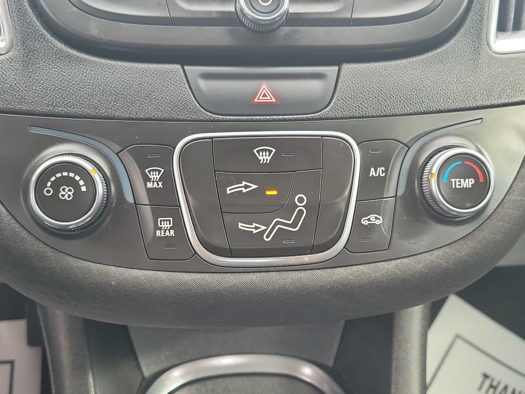 2018 Chevrolet Malibu Image 17