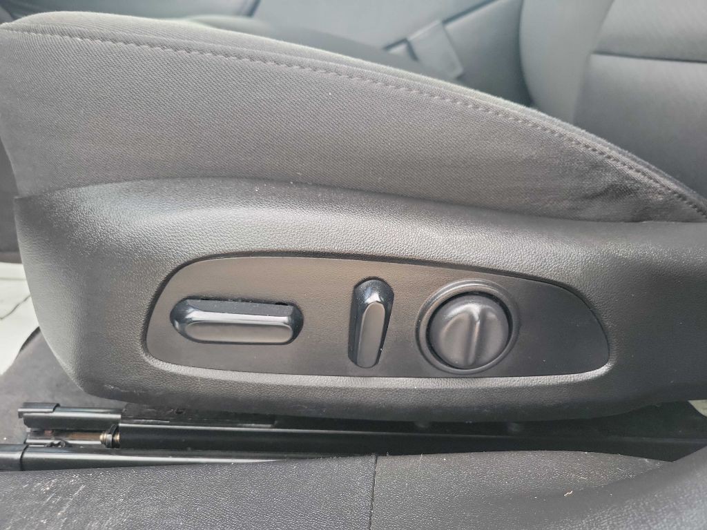 2018 Chevrolet Malibu Image 20