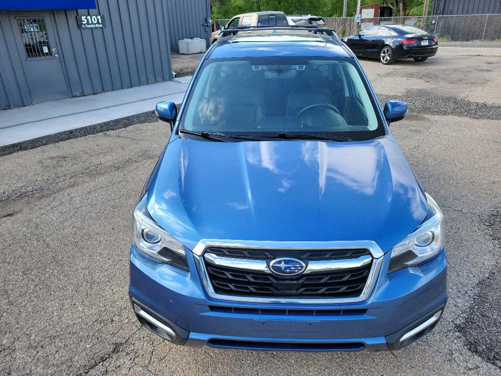 2017 Subaru Forester Image 2