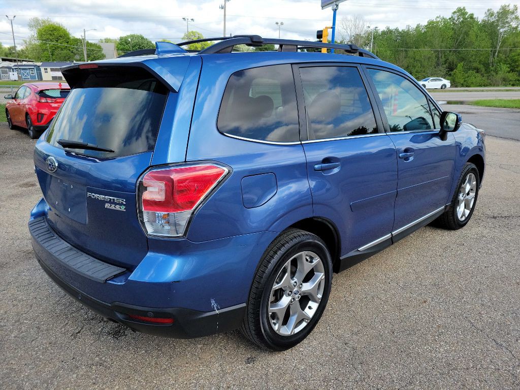 2017 Subaru Forester Image 5