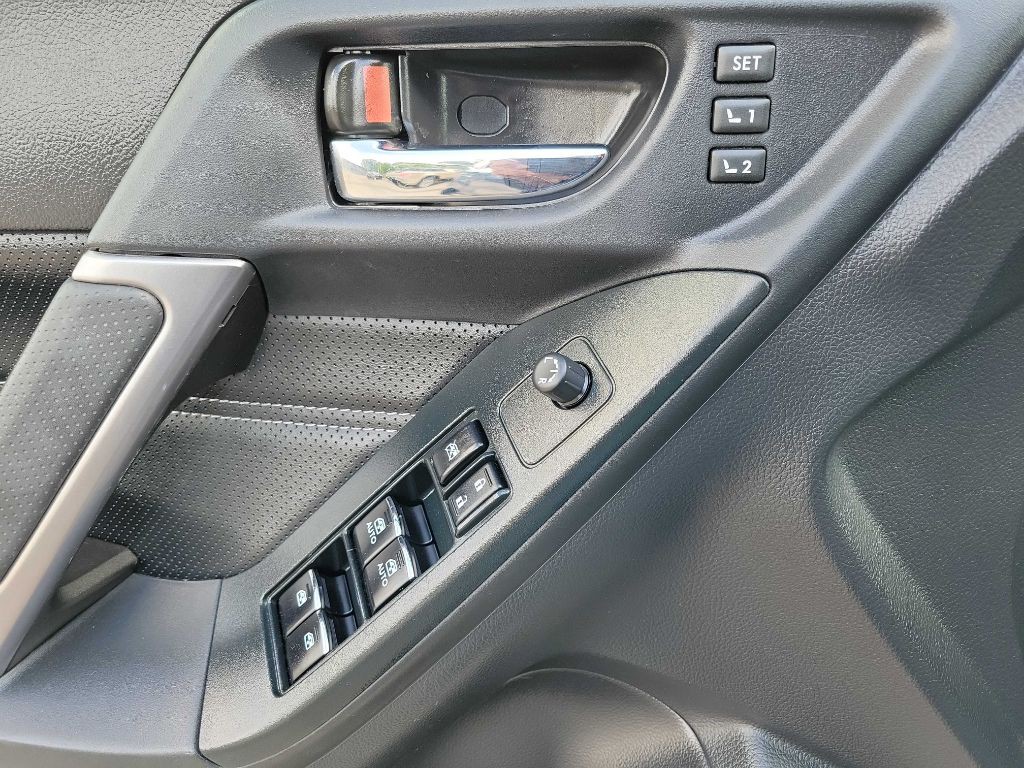 2017 Subaru Forester Image 20