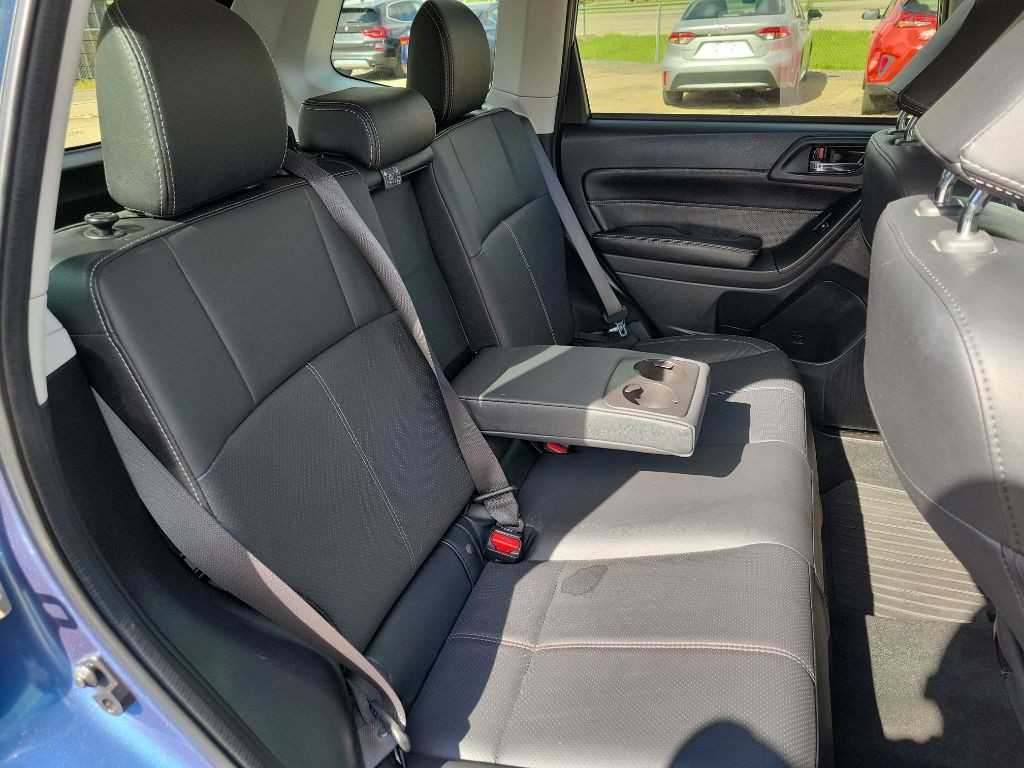 2017 Subaru Forester Image 28