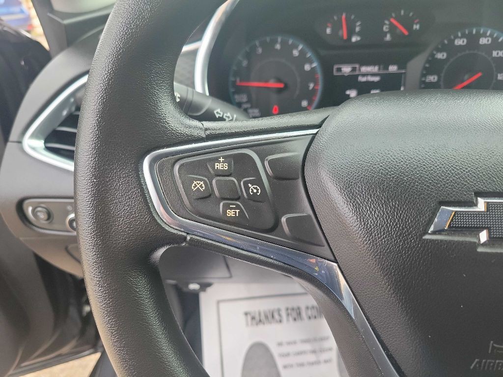 2017 Chevrolet Malibu Image 11