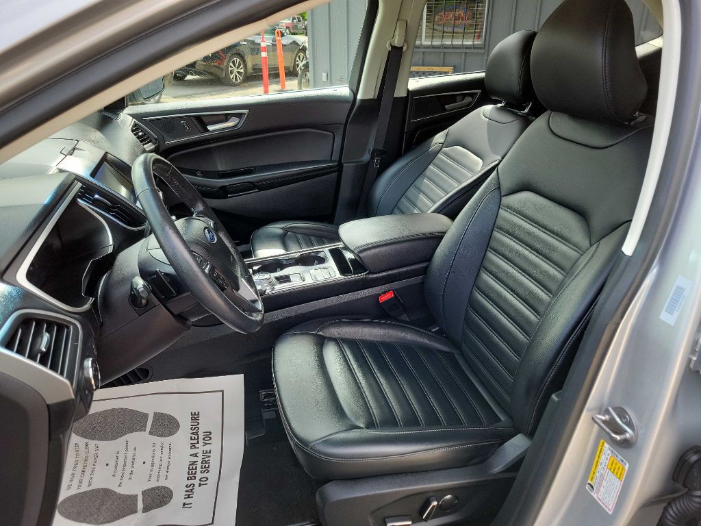 2019 Ford Edge Image 9