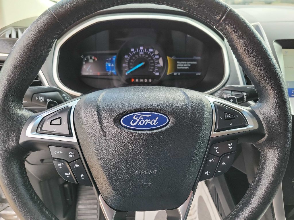 2019 Ford Edge Image 11