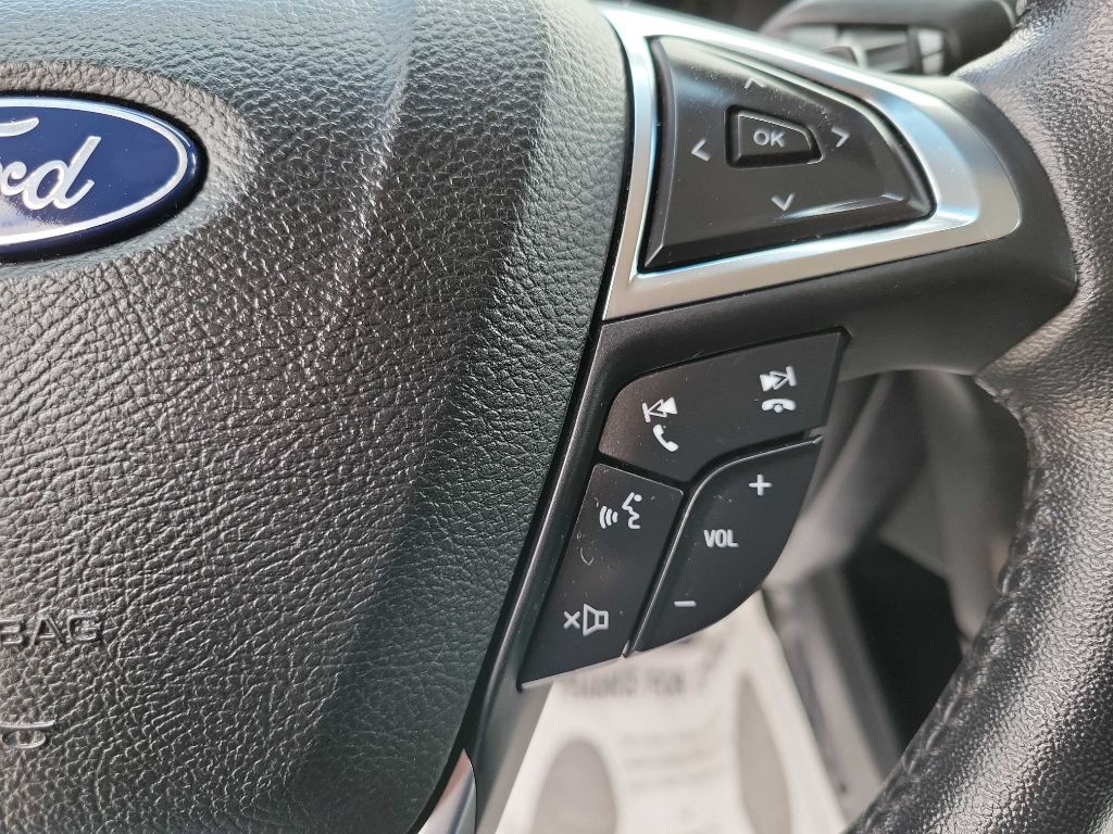 2019 Ford Edge Image 13