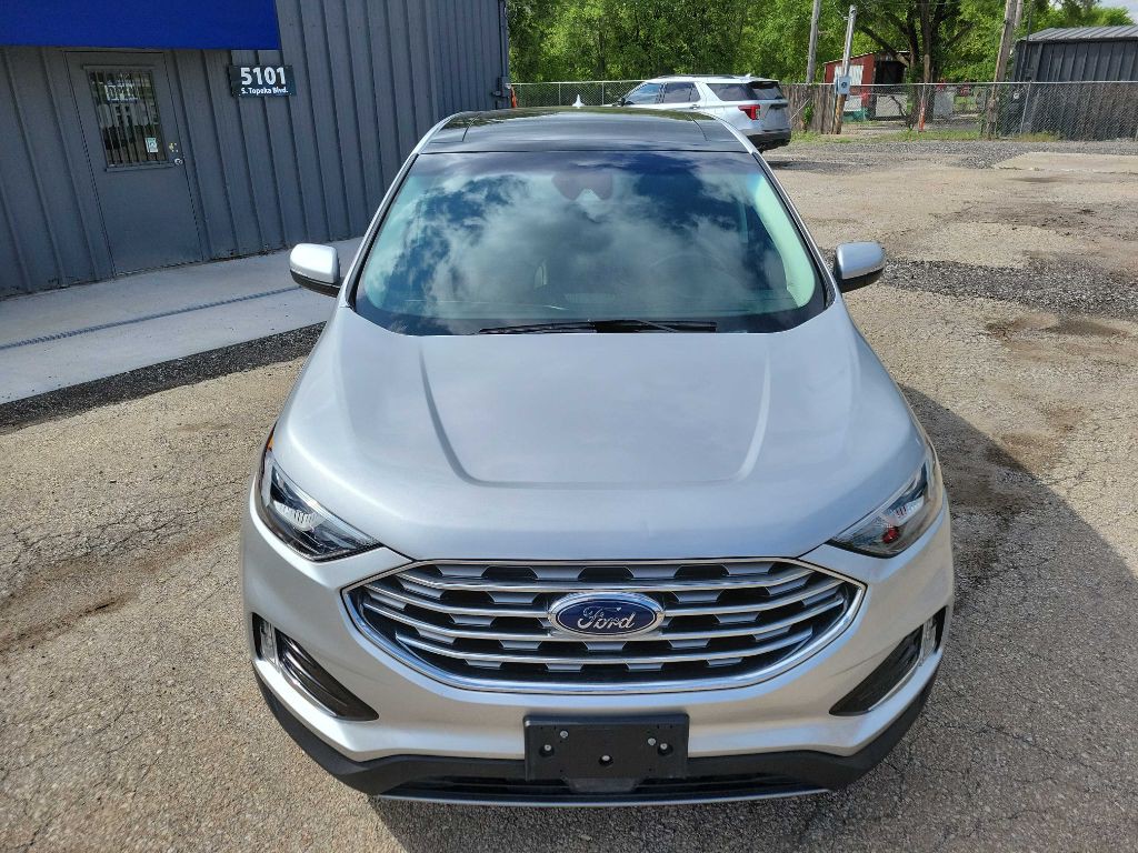 2019 Ford Edge Image 2
