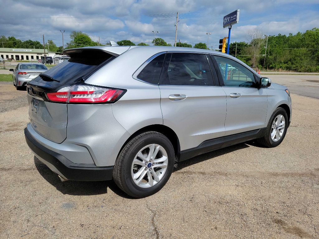 2019 Ford Edge Image 5