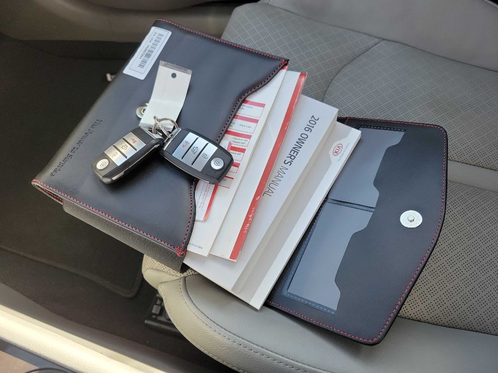 2016 Kia Optima Image 17