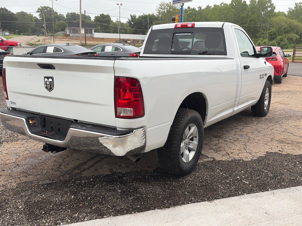 2017 RAM 1500 Image 5