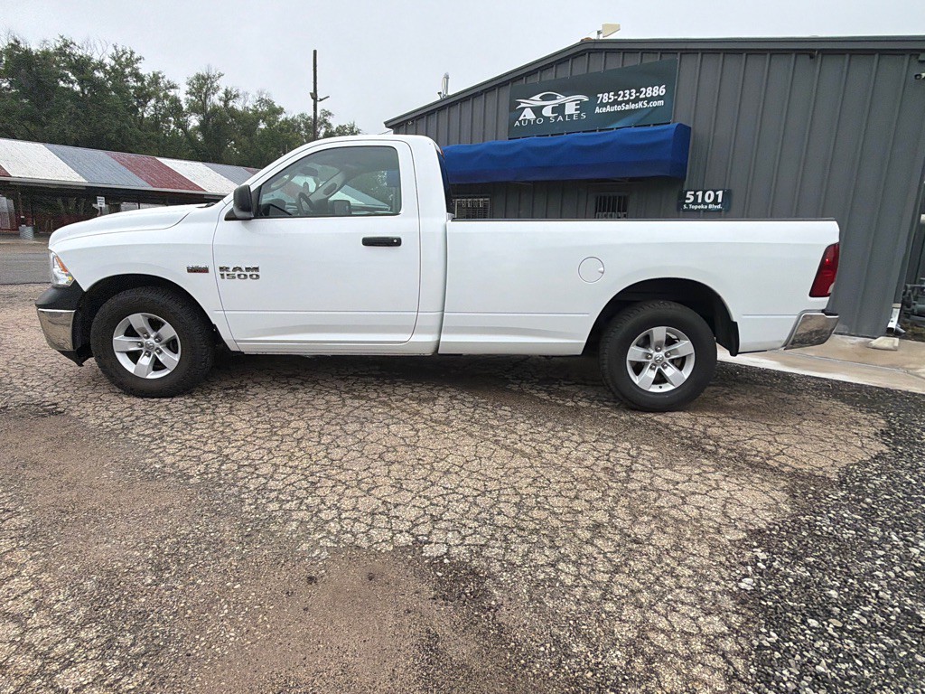 2017 RAM 1500 Image 8