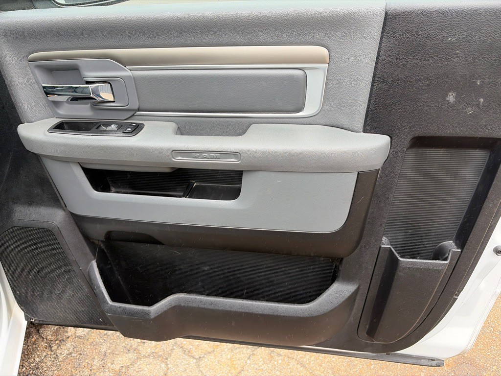 2017 RAM 1500 Image 22