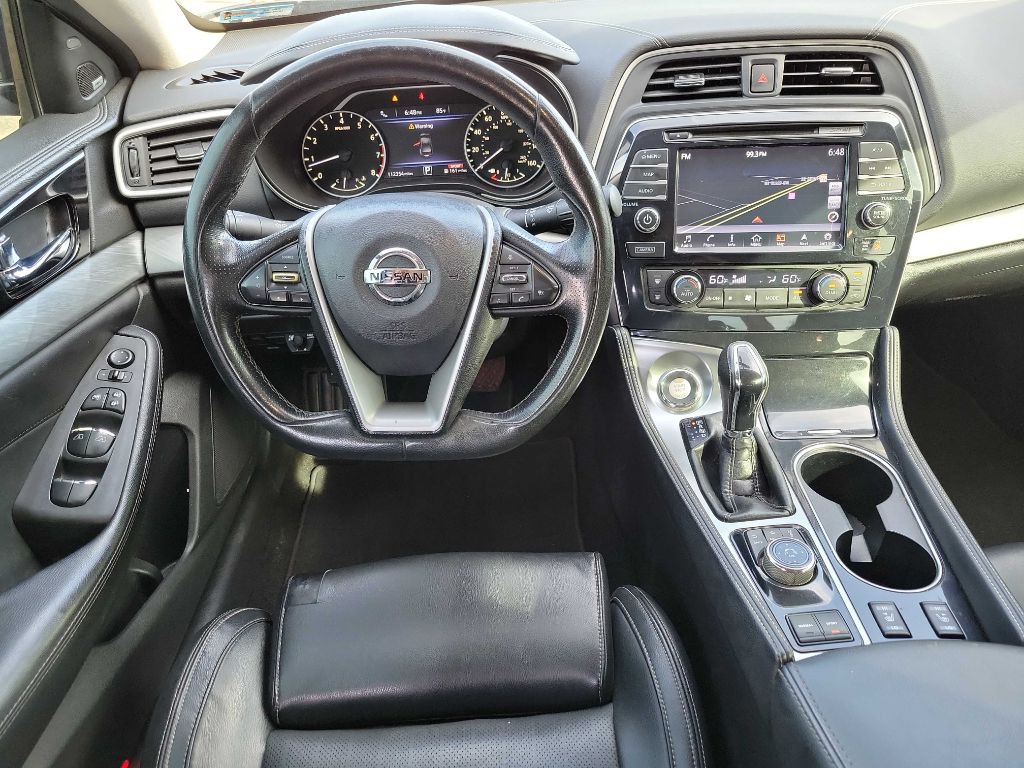 2017 Nissan Maxima Image 5